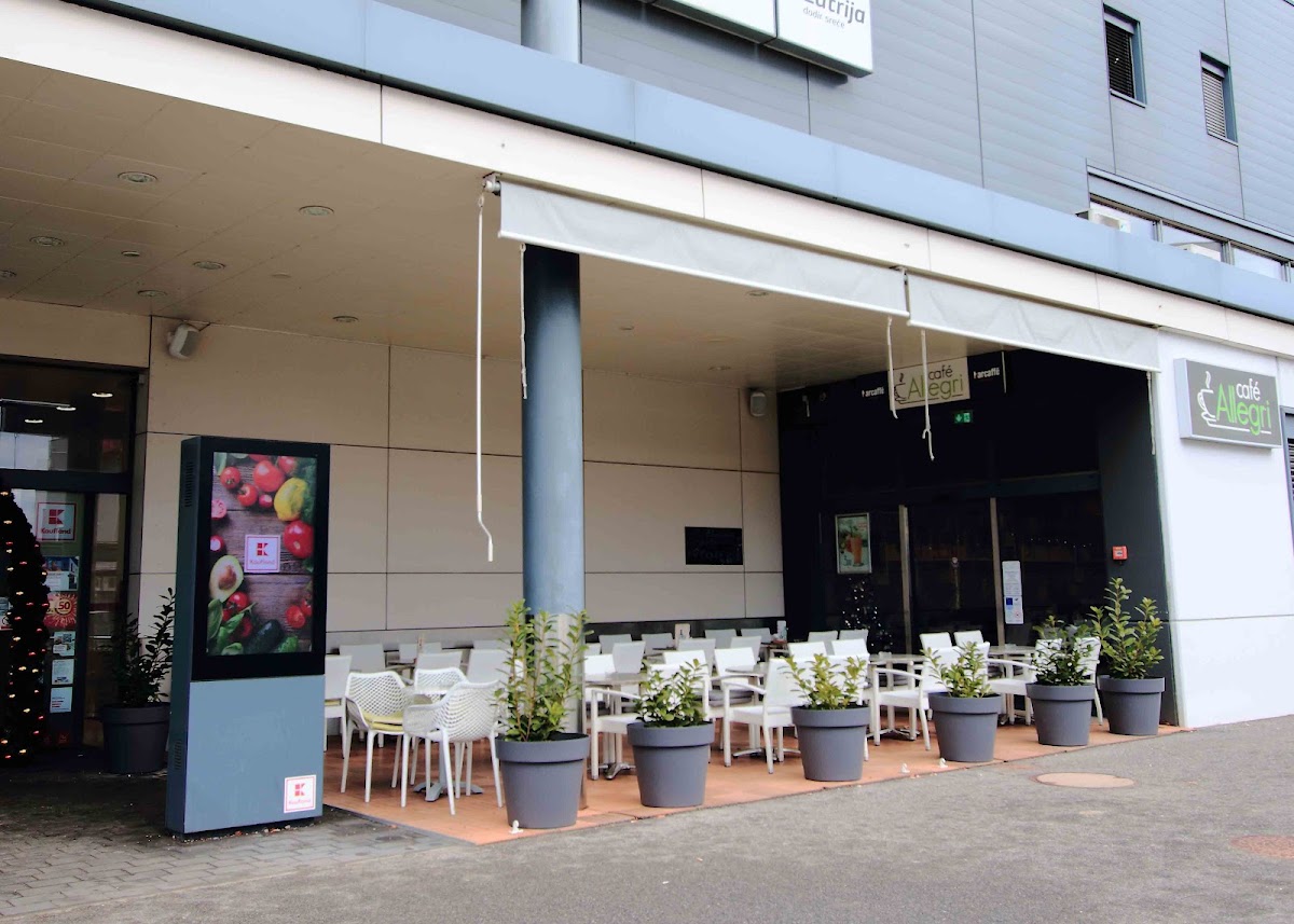 'Café Allegri' Sloboština