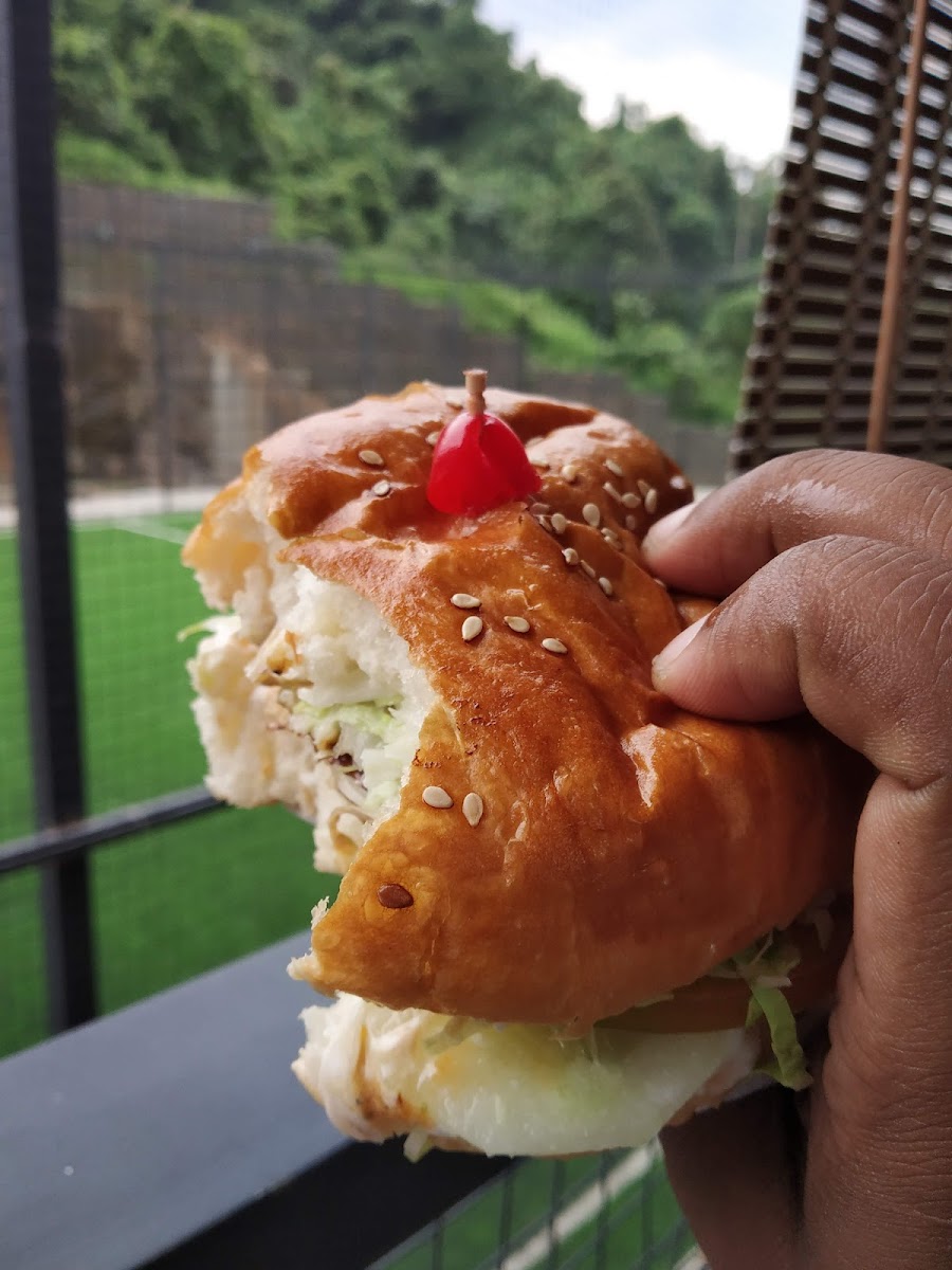 Olene Canto Bakes & Cafe (Valancheri Road - Perinthalmanna) - 5