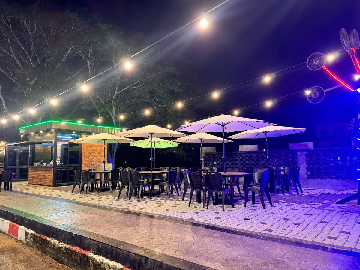 Laksamana Street Cafe - 4