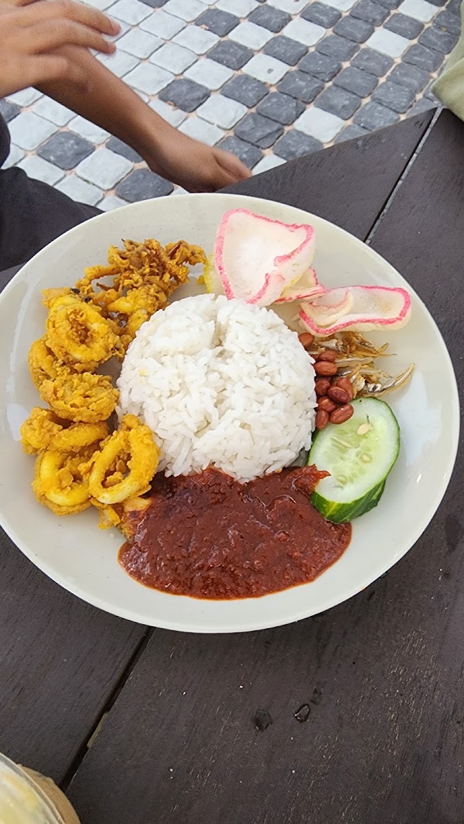 Laksamana Street Cafe - 7