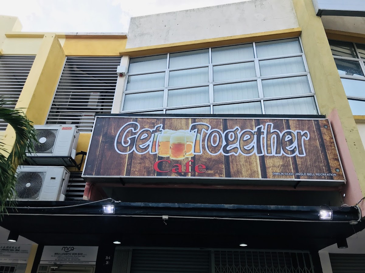 GET TOGETHER CAFE
