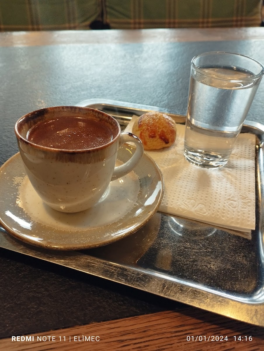 Meydani Cafe & Pastane - 8