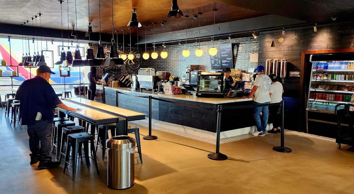 Gustos Coffee Terminal B