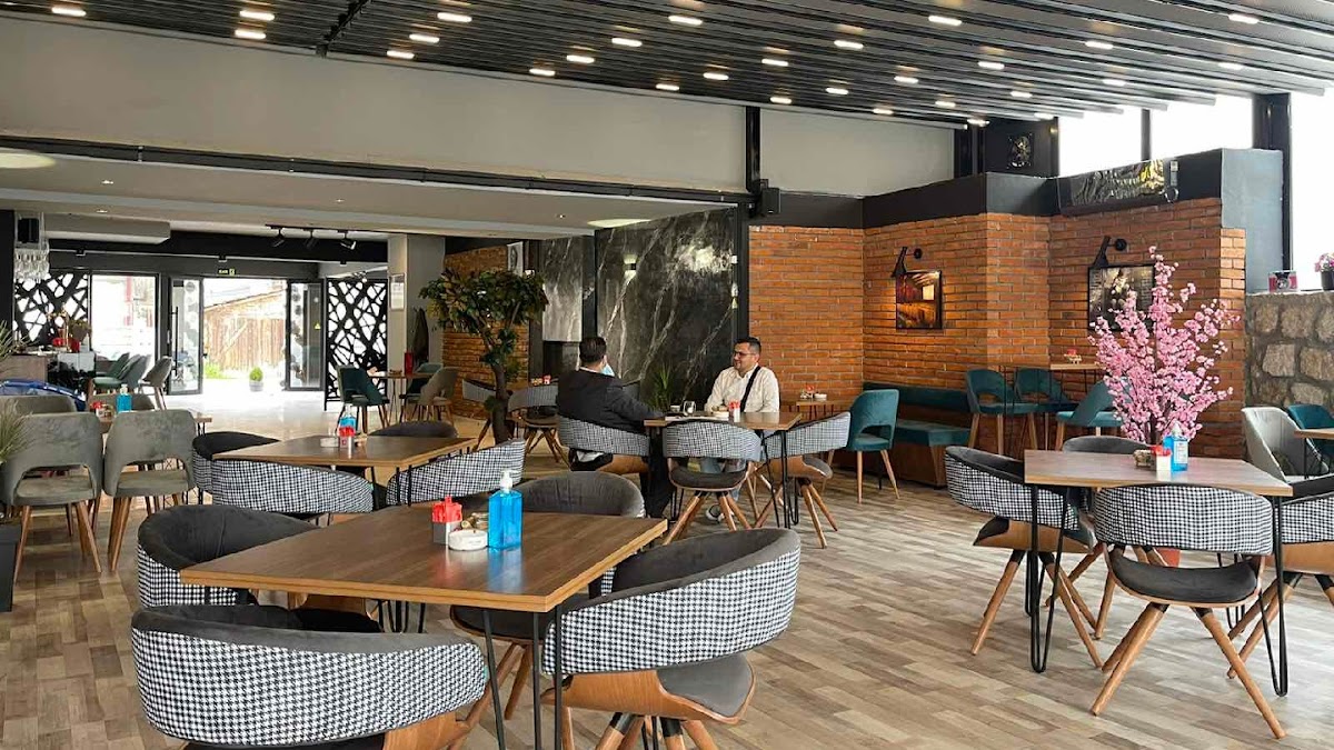 Кино kitchen & bar