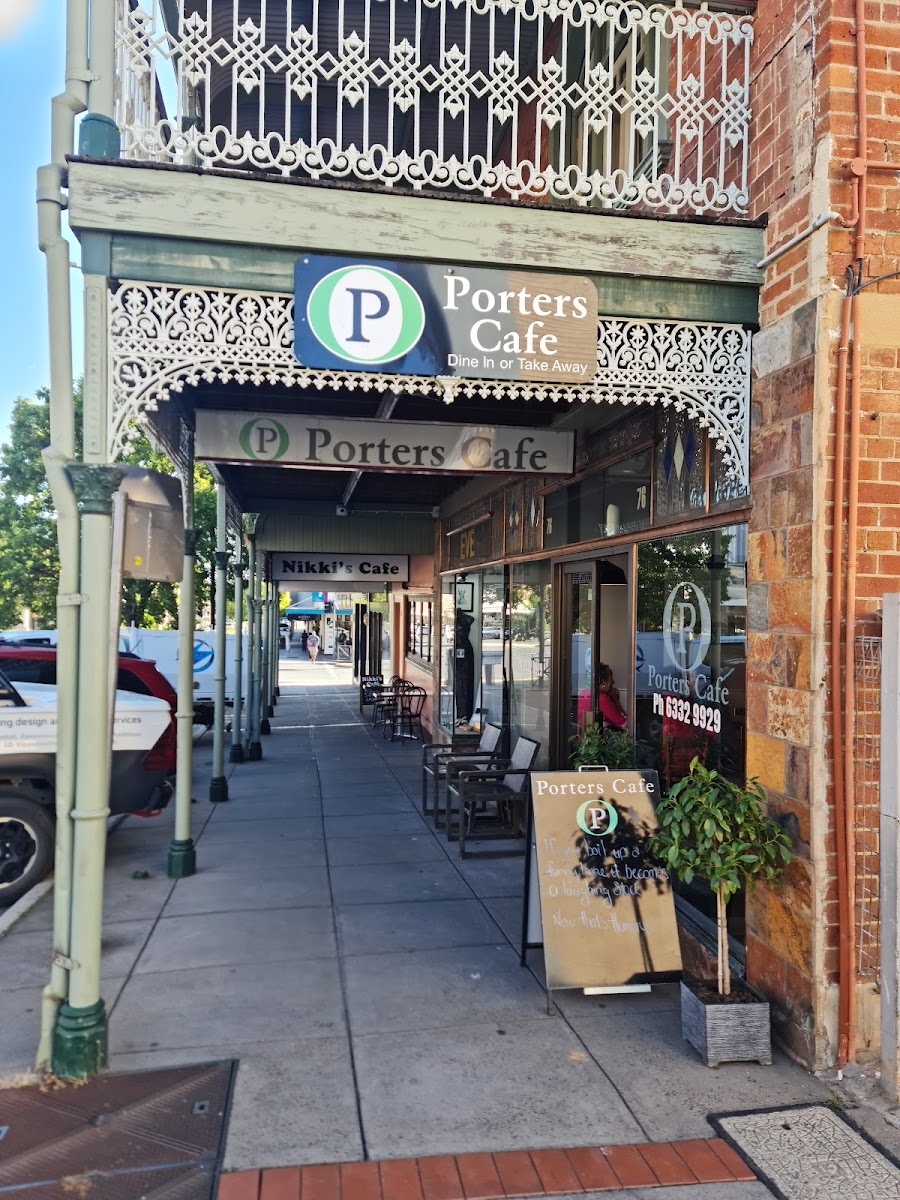 Porters Cafe