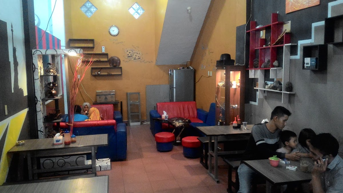 Je Je eL Cafe Burger