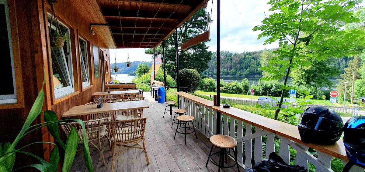 WOODS Café & Beach Bar