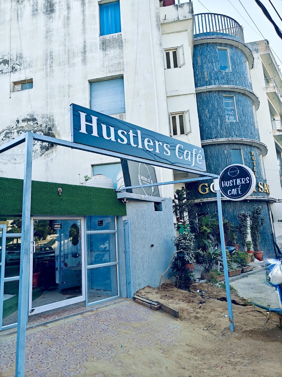 Hustlers Café