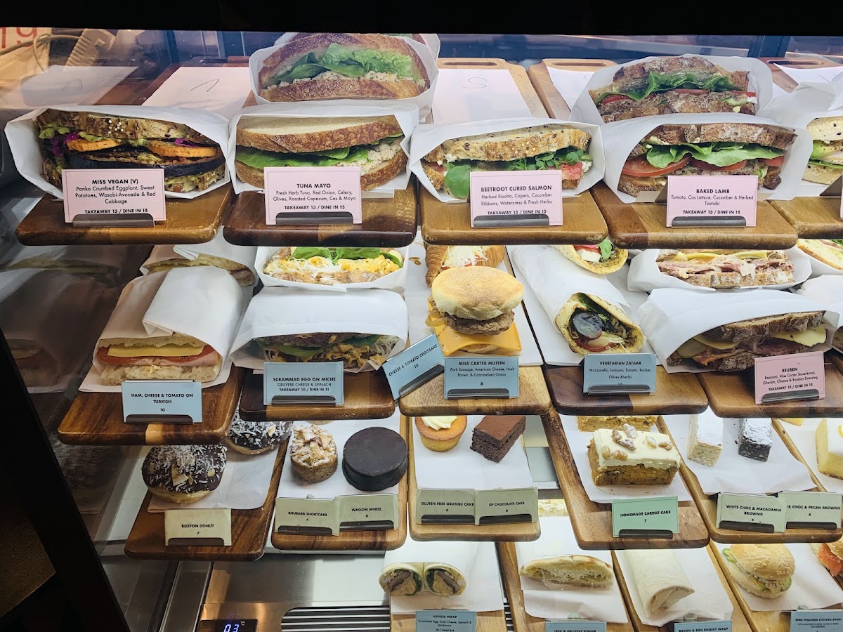 Miss Carter Cafe - 10