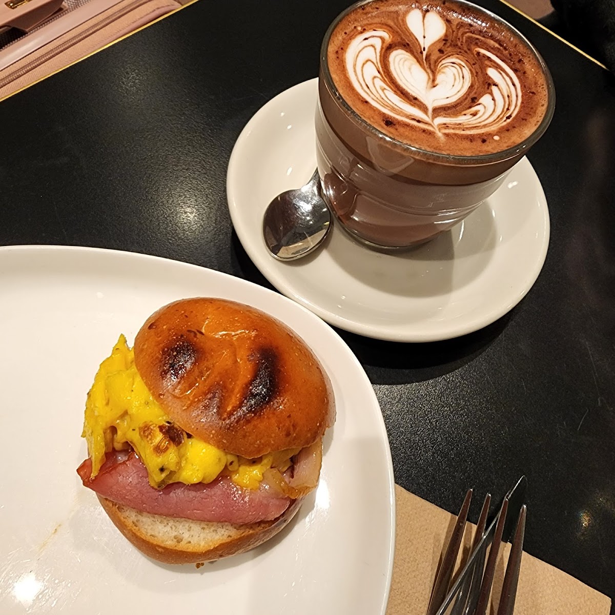 Miss Carter Cafe - 7