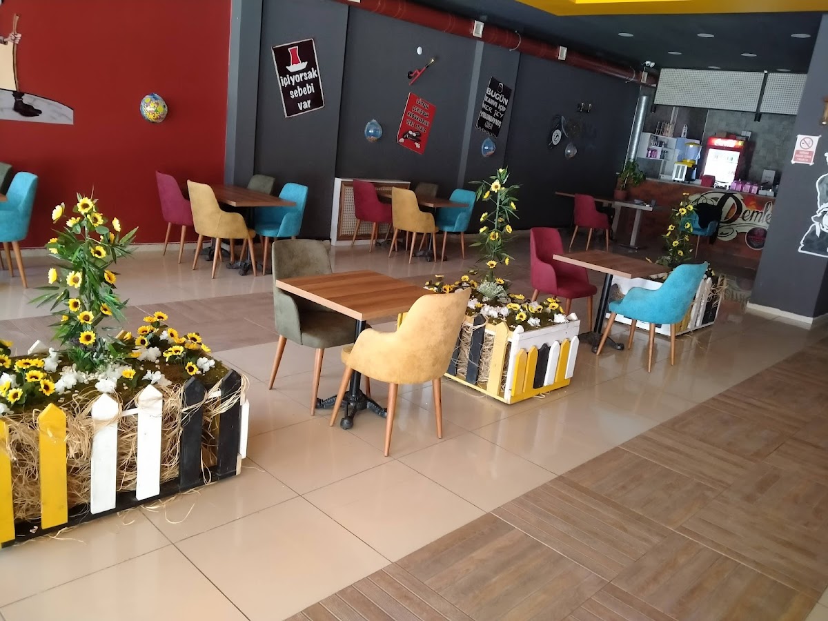 ÇEKİRDEK CAFE