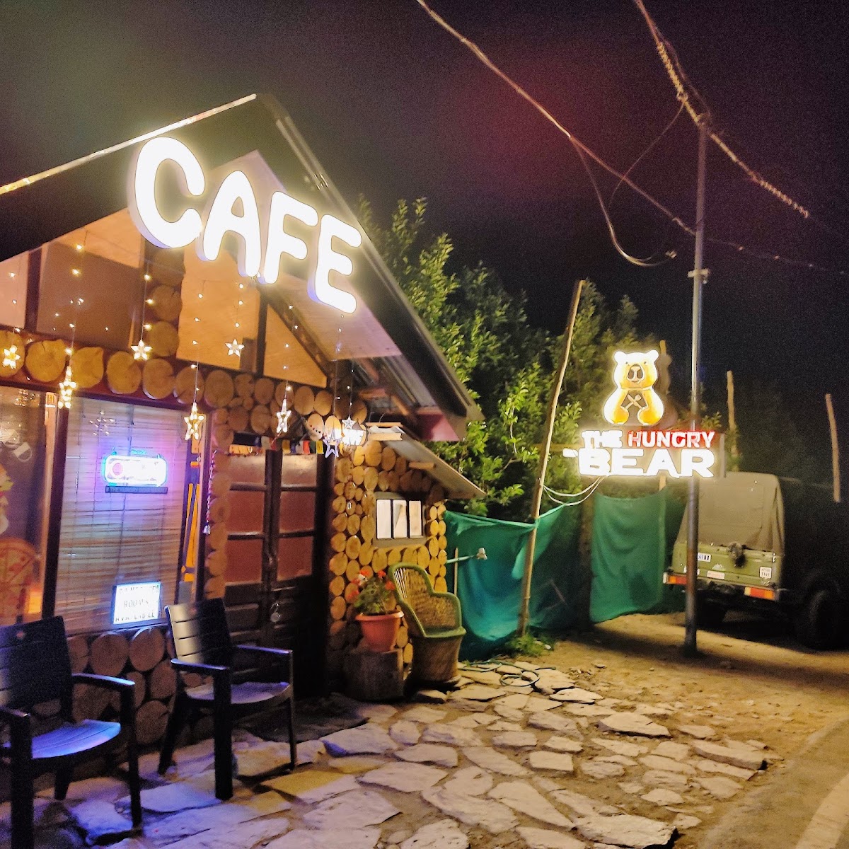Hungry Bear Cafe