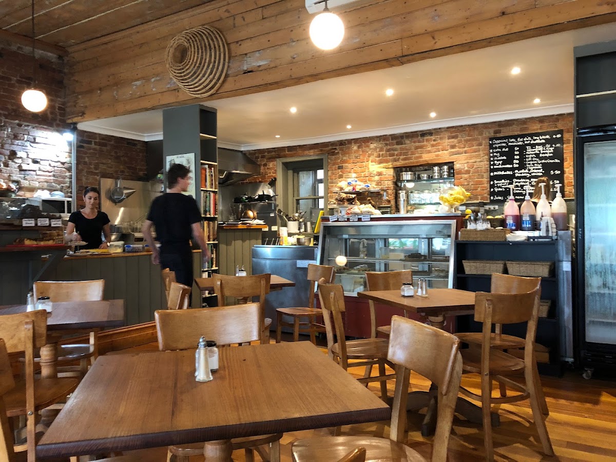 Port Albert Cafe & Wine Bar