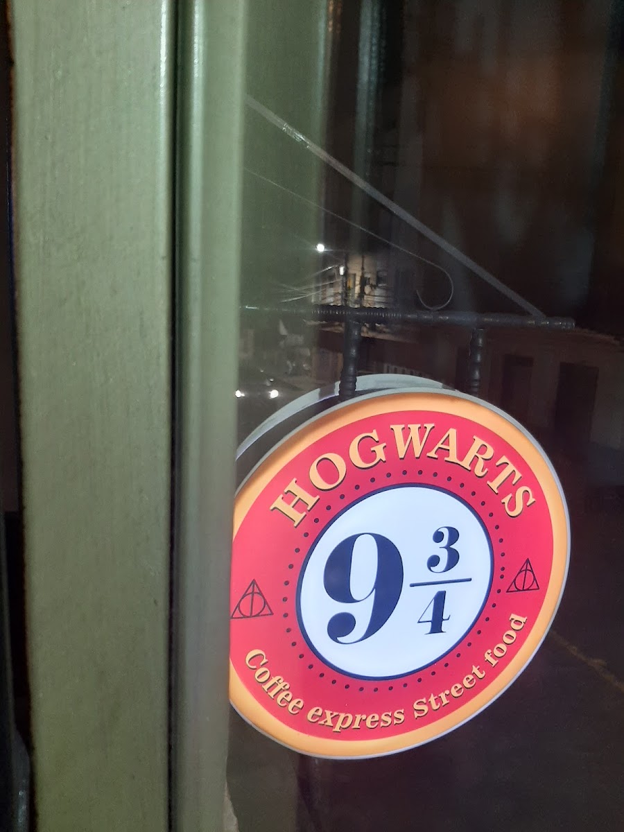Hogwarts | Café Gourmet - 3