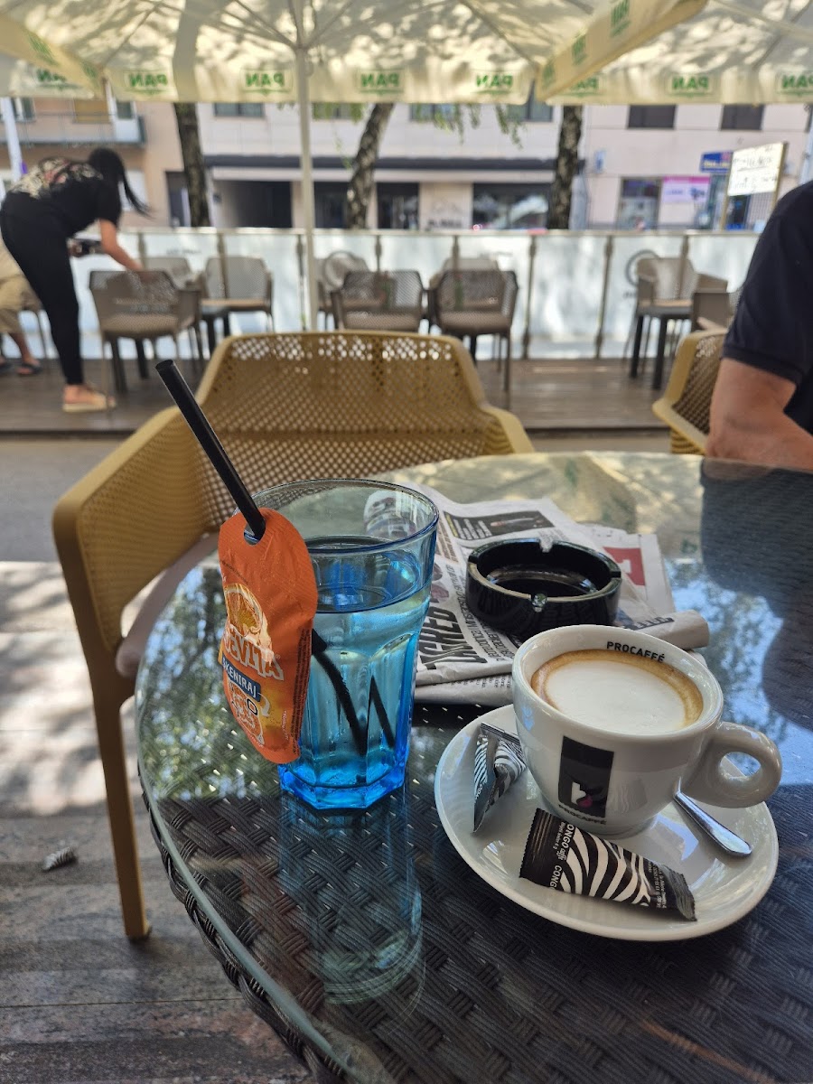 Caffe bar Triton - 2