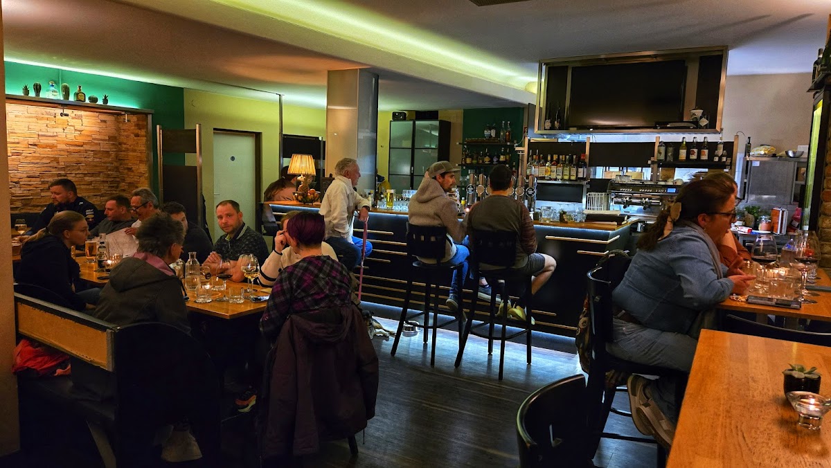 wohlbekannt am Platzl