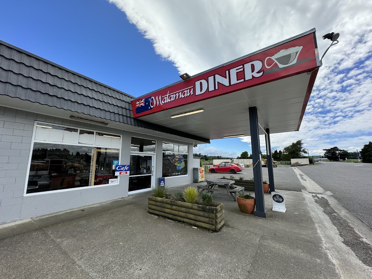 Country Cafe (Matamau Diner)