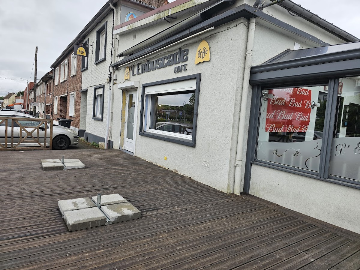 L Embuscade Cafe - 3