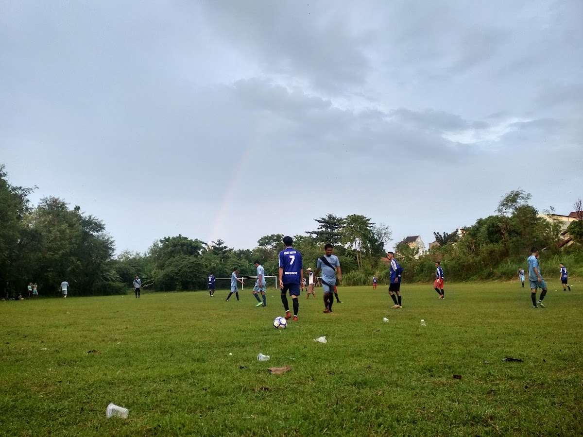 Warung Pinggir Tanggul Kali Cimanuk - 4