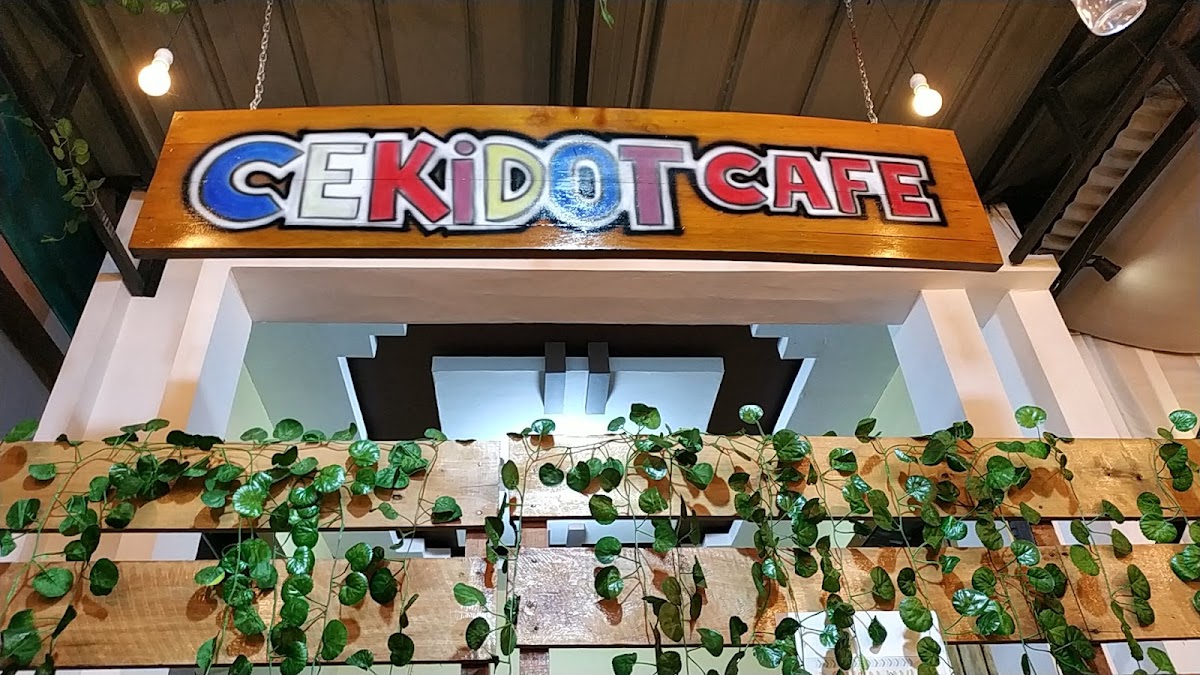 Cekidot Cafe, Jalan Wahid Hasyim No 6