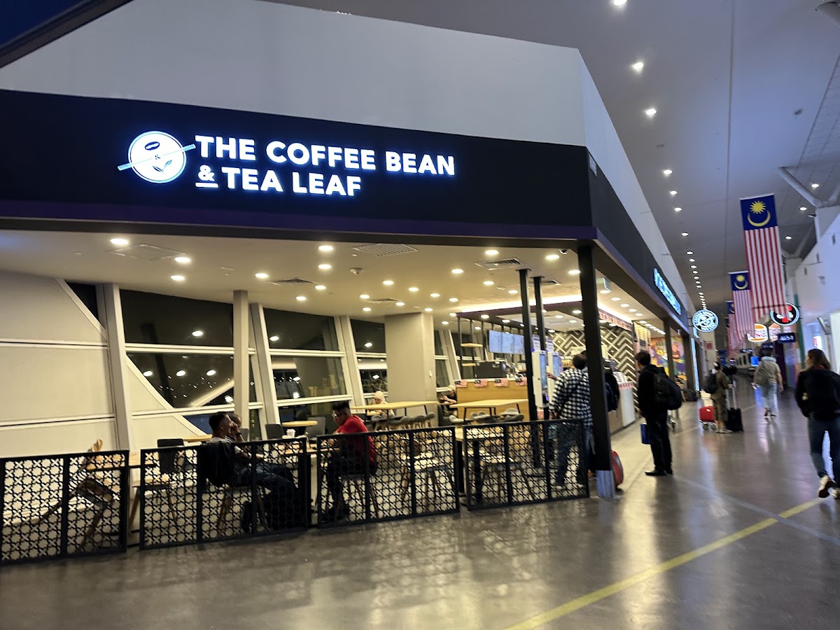 Coffee Bean & Tea Leaf