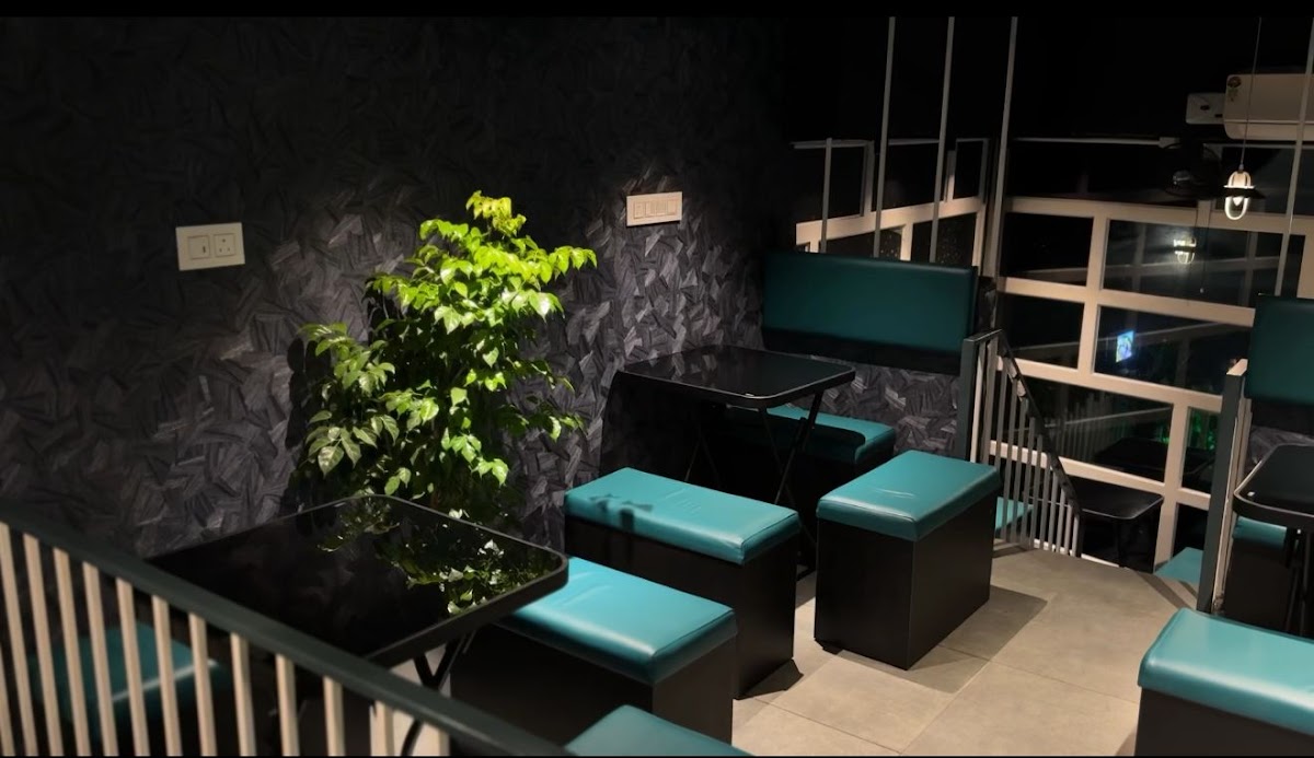 Momee's Chai Cafe Othukkungal