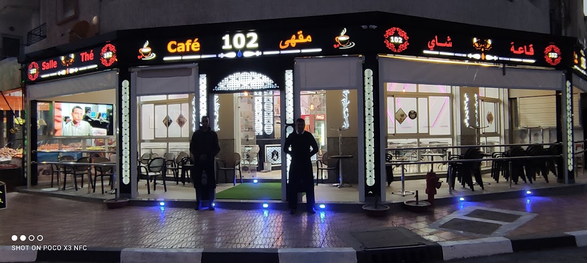 Café 102