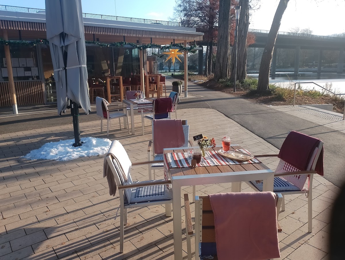 Seecafé im Wiehlpark