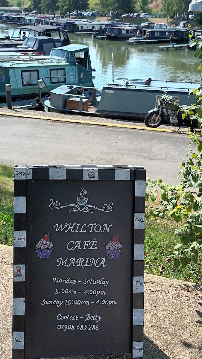 Whilton Cafe - 6