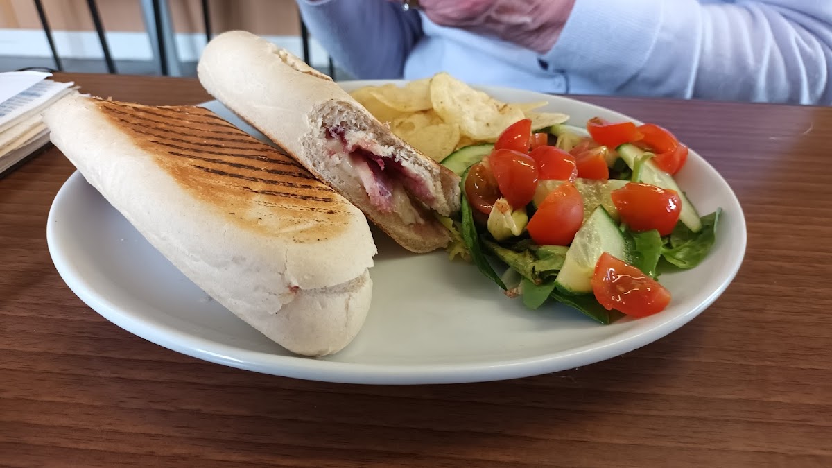 Whilton Cafe - 6