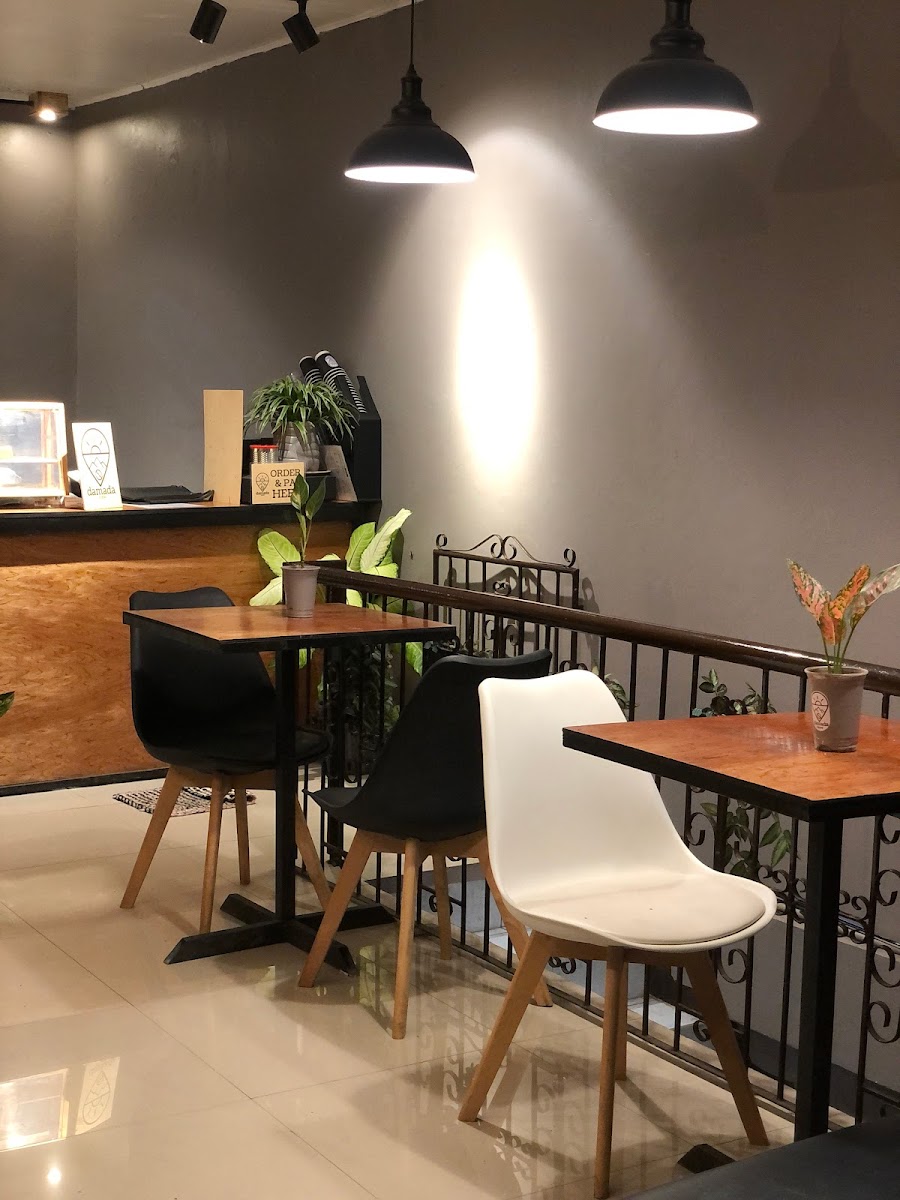 Damada Cafe