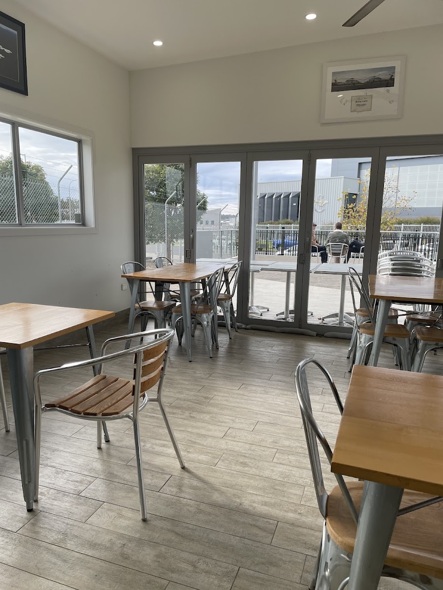 Jets Cafe - 4
