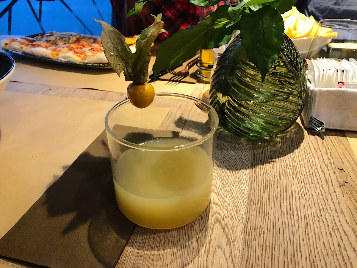 Livi's Cafe & Lounge - 4