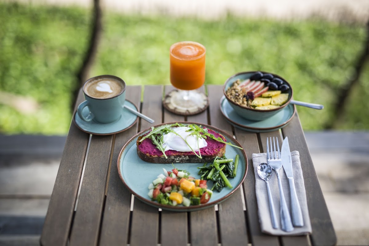 Naia Cafe + Kitchen - 6