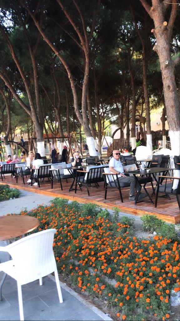 Naturel Cafe & Bistro