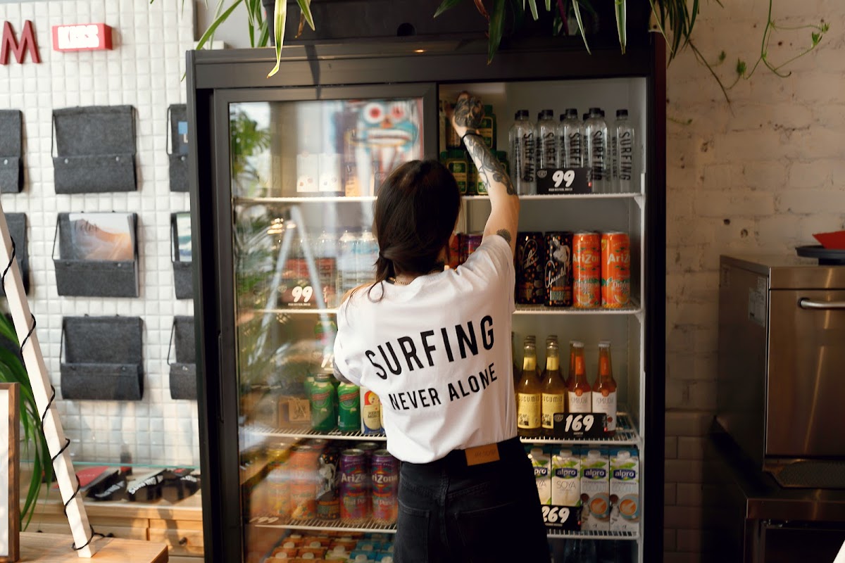 Surf Coffee х Globe