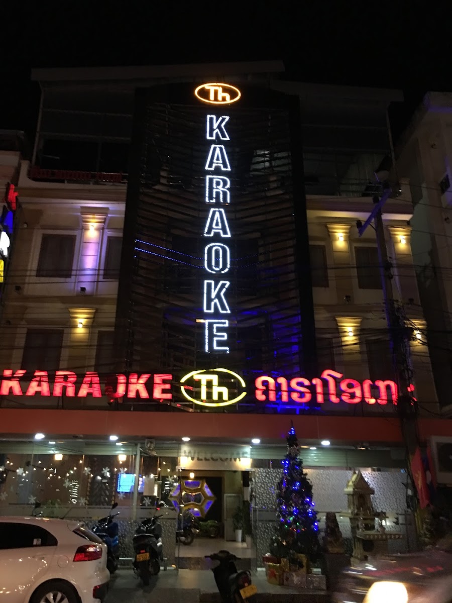 Th - Cafe & Karaoke - 4