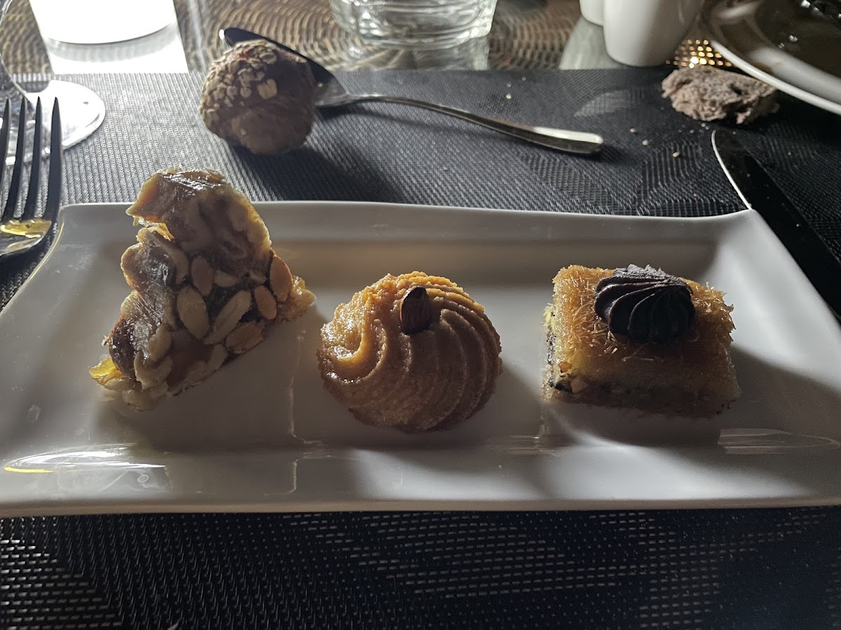 Arabesque Lounge & Terrace - 7