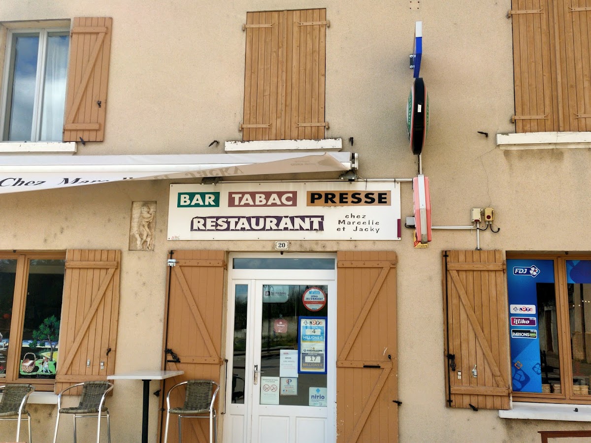 CHEZ MARCELLE ET JACKY