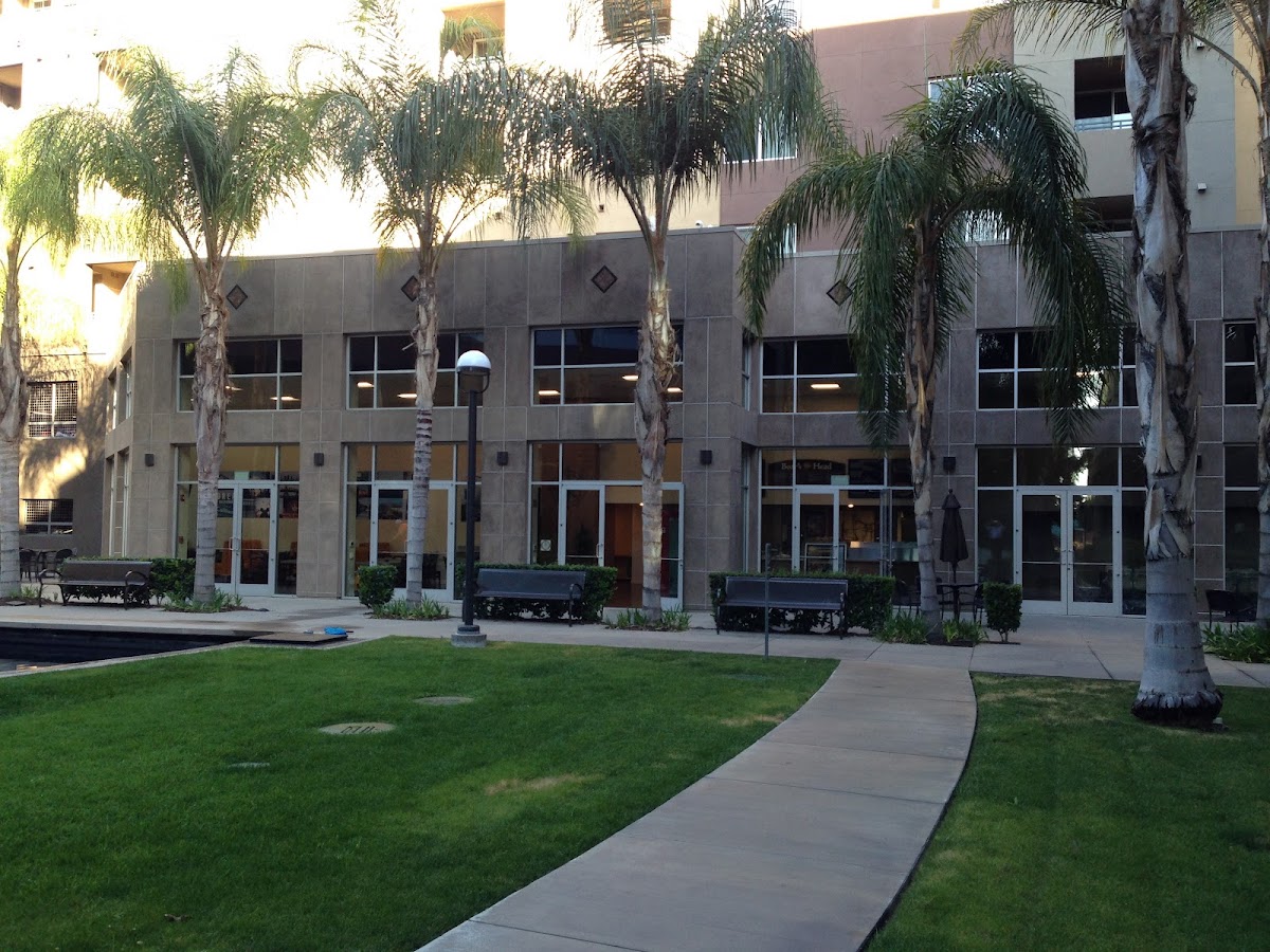 Centre Pointe Cafe - 2