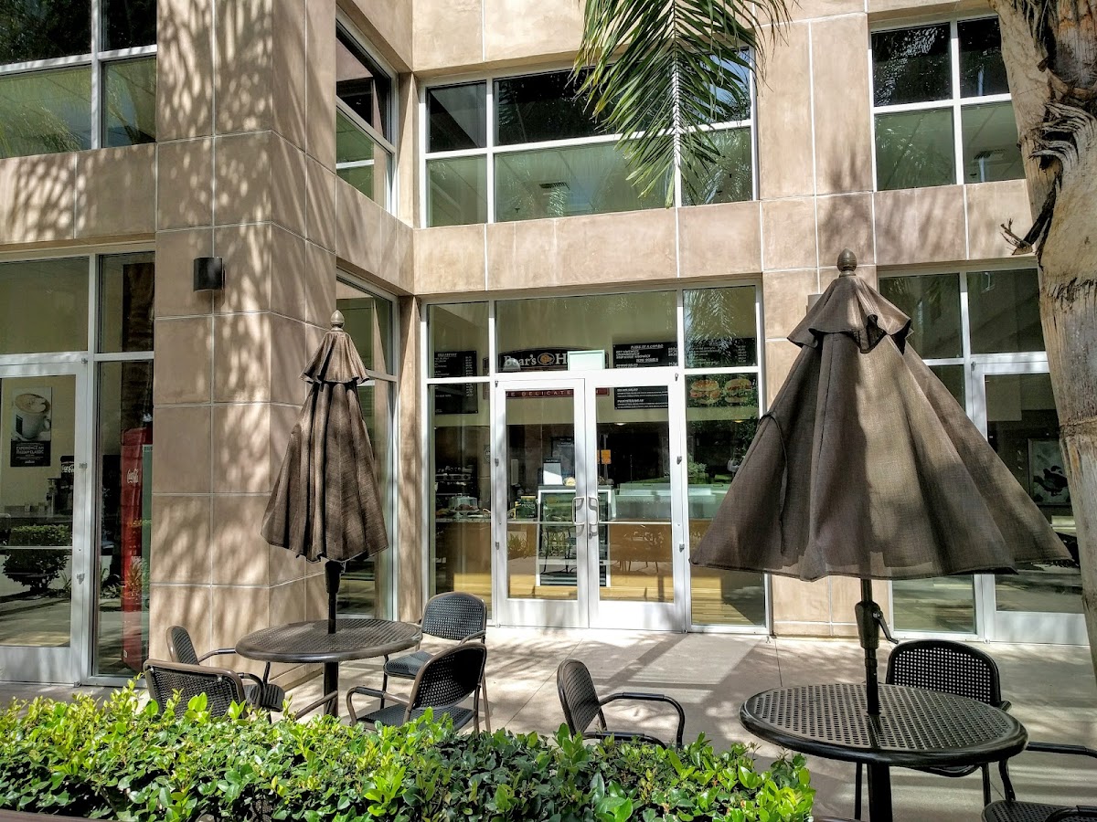 Centre Pointe Cafe - 3