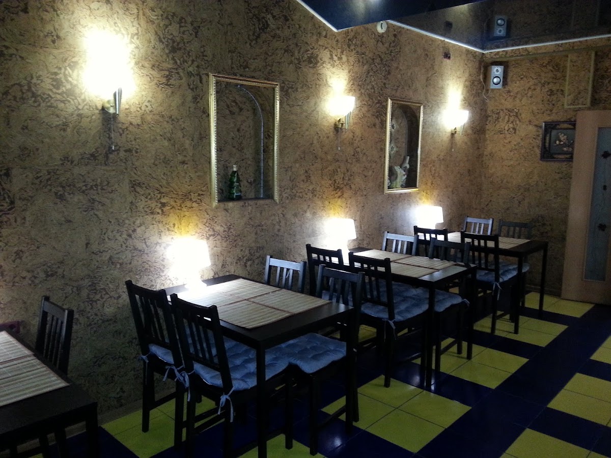 Kafe 'Chernaya Koshka' - 3