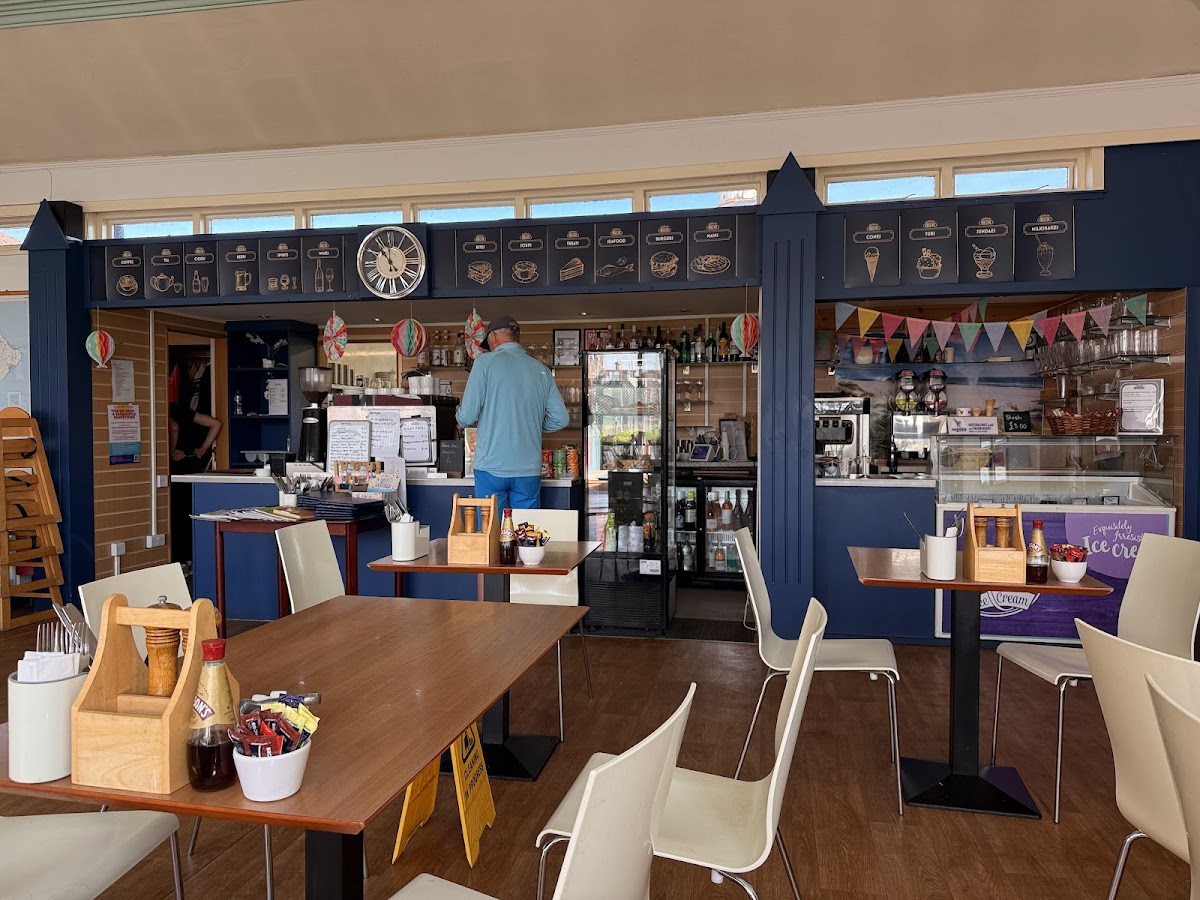 The Pavilion Café/Restaurant - 4