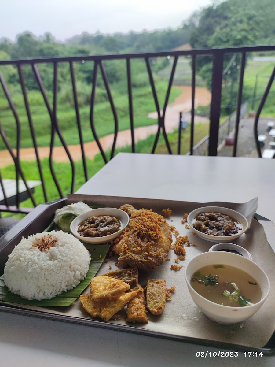 Aduka Cabin Cafe - 2