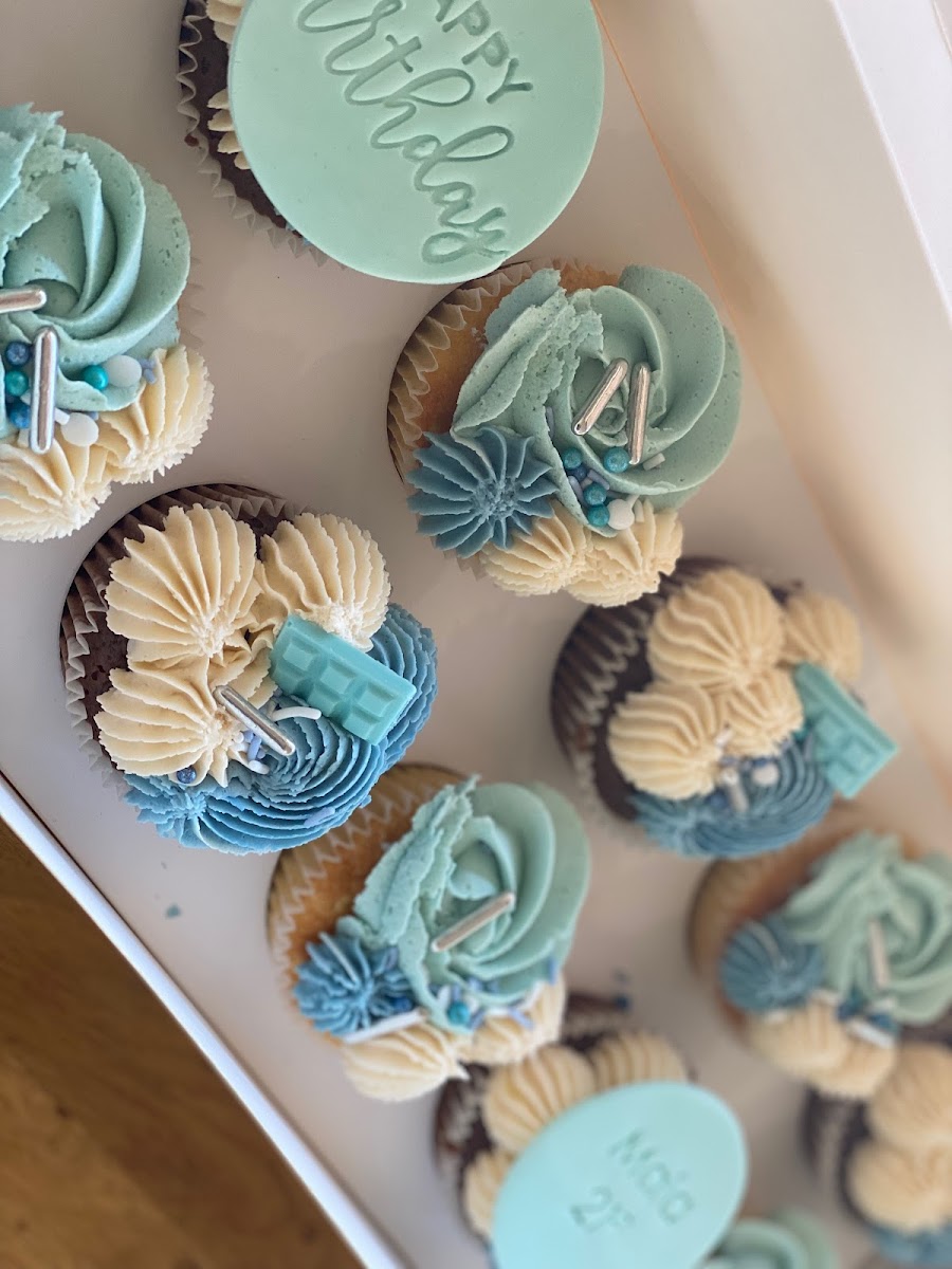 Yummy Delicious Cafe - 7