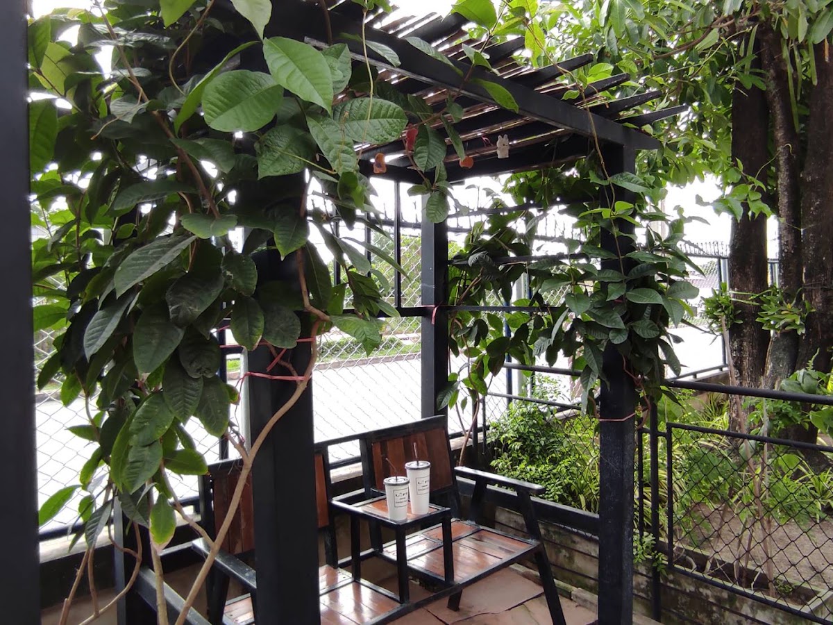 Loft coffee &พนัสคาร์แคร์