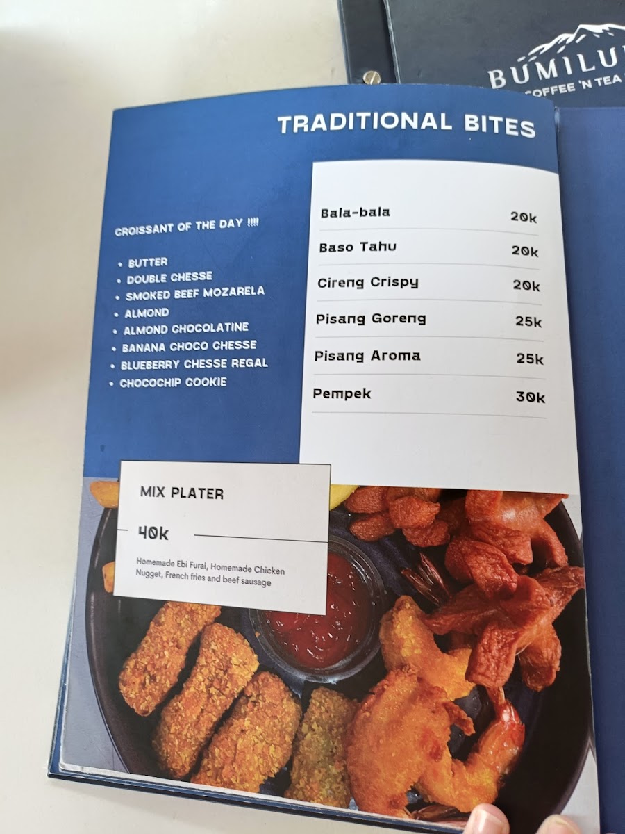 BUMILUHUR Coffee 'N Tea House - 10