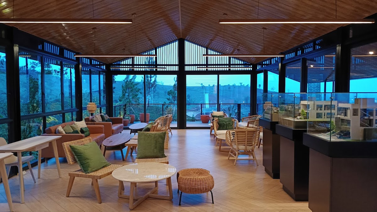 BUMILUHUR Coffee 'N Tea House - 7