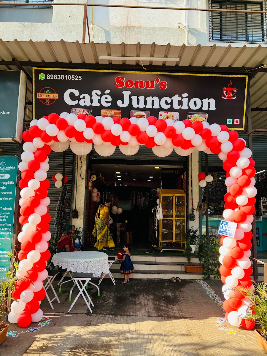 Sonu's Cafe Junction