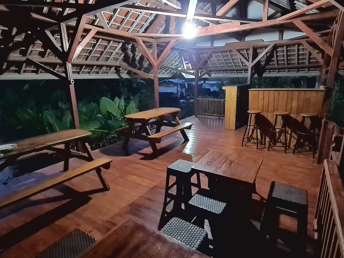 NGALEUEUT (Cafe and Fishing Arena)